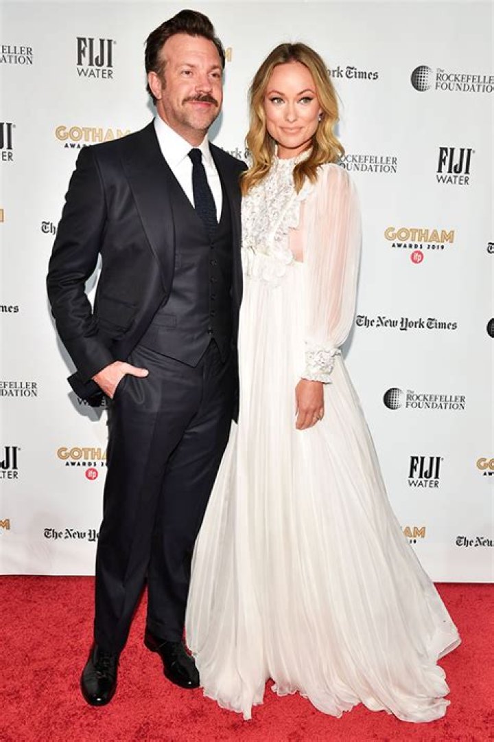 Jason Sudeikis, Keeley Hazell