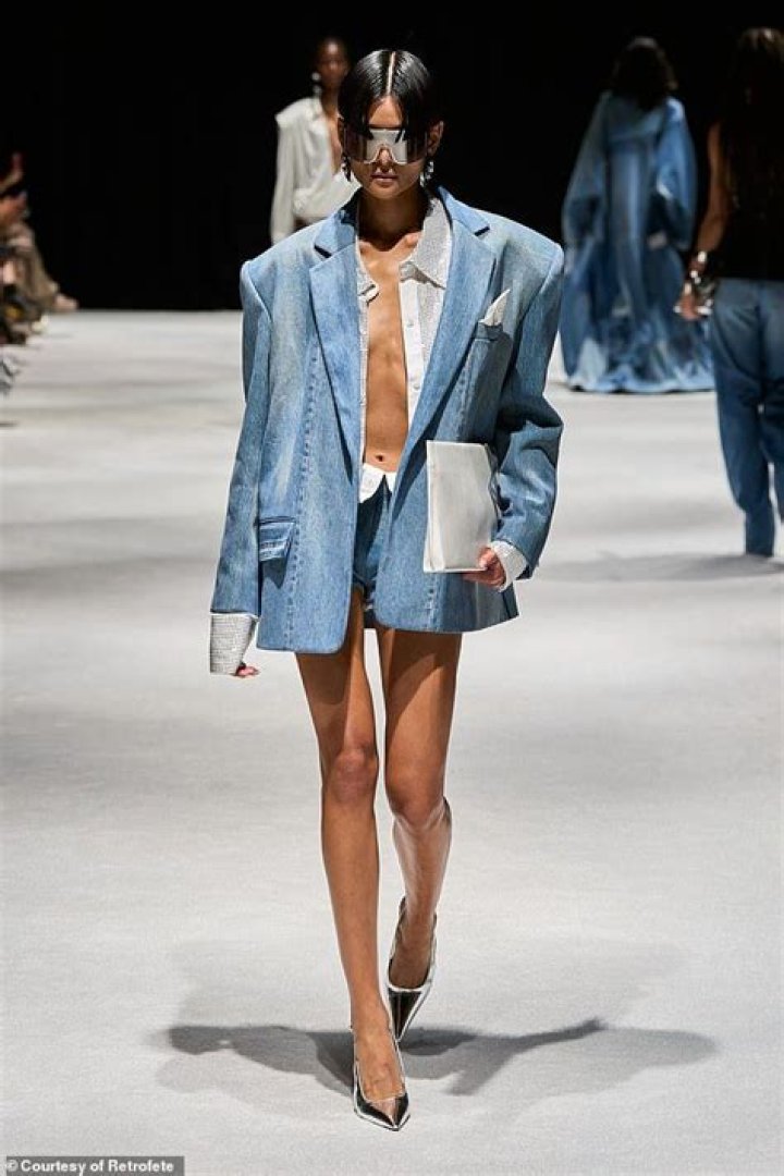 Jaw Dropping On NYC Runway