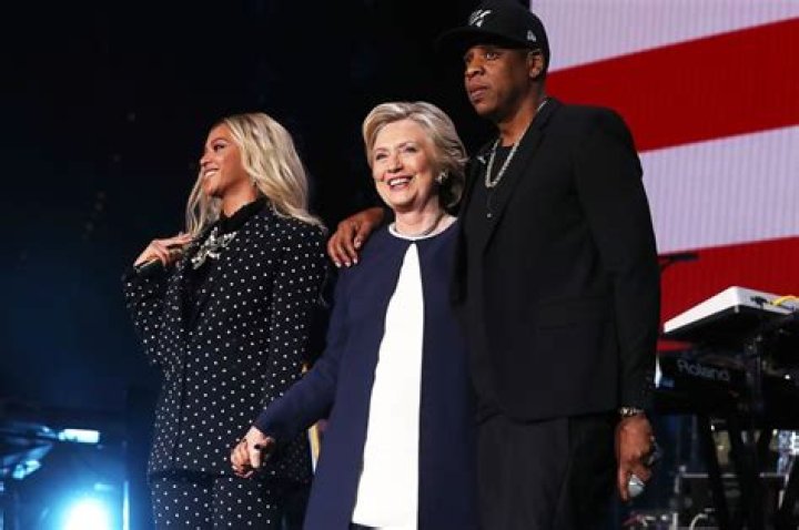 jay-z-performing-hillary-clinton-ftr