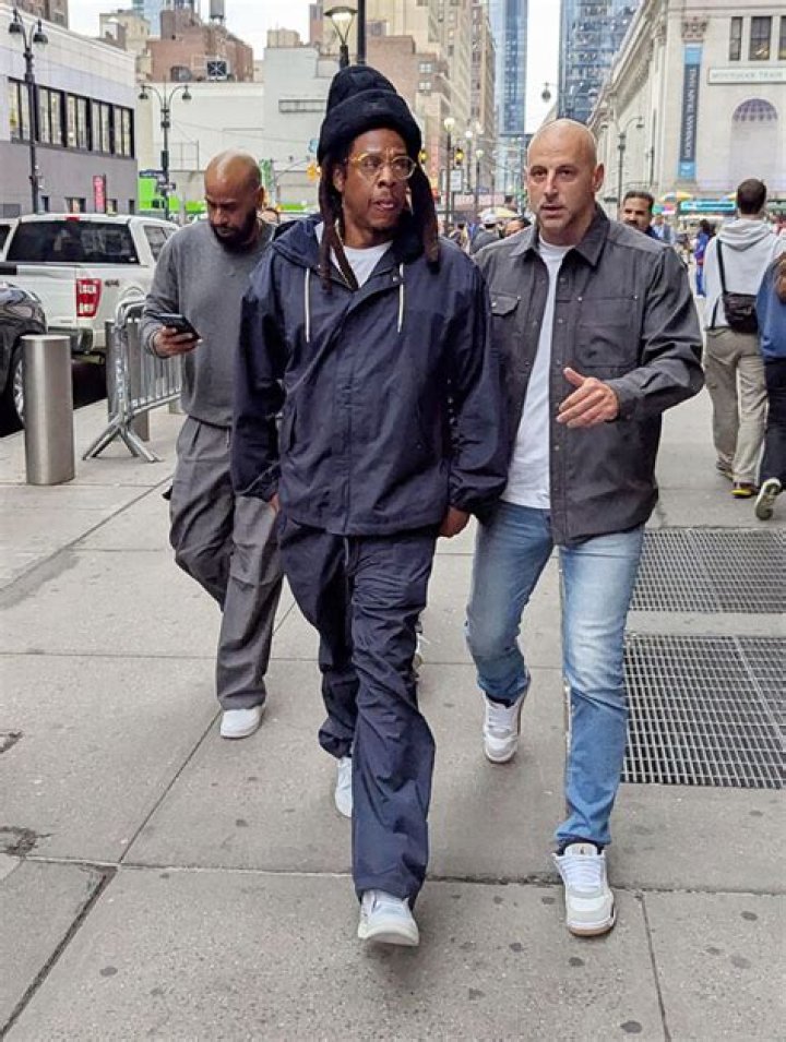 Jay Z seen arriving at Barcelona airport for his wife Beyonce's concerts in the city. He was joined by daughter Blue Ivy. 08 Jun 2023 Pictured: Jay Z and Blue Ivy. Photo credit: Emilio Utrabo / MEGA TheMegaAgency.com +1 888 505 6342 (Mega Agency TagID: MEGA992500_008.jpg) [Photo via Mega Agency]