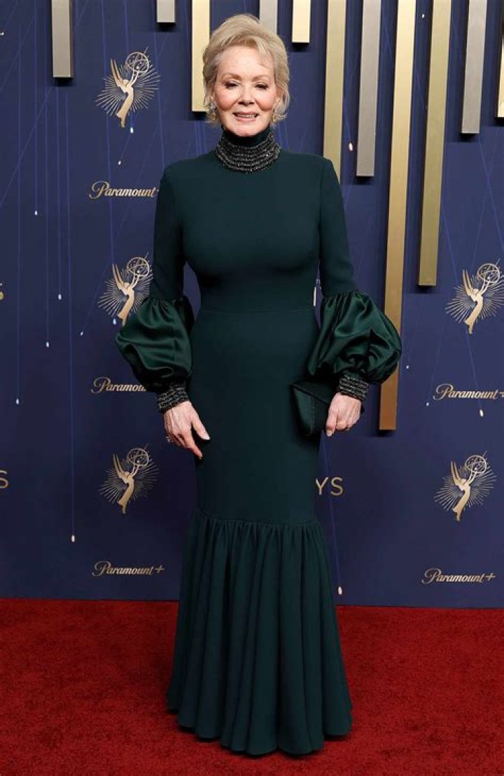 Jean Smart at arrivals for 80th Annual Golden Globe Awards - Arrivals 2, Beverly Hilton Hotel, Beverly Hills, CA January 10, 2023. Photo By: Elizabeth Goodenough/Everett Collection