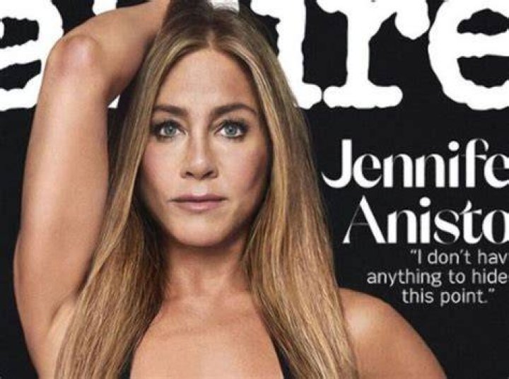 Jennifer Aniston Wearing Bikini 80