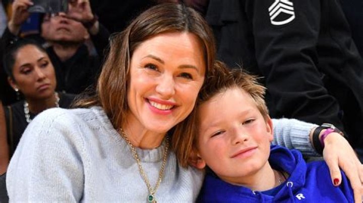 Jennifer Garner Gives Samuel A Ride From School