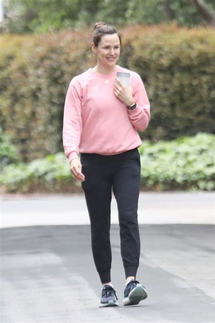 Jennifer Garner Out & About With Seraphina