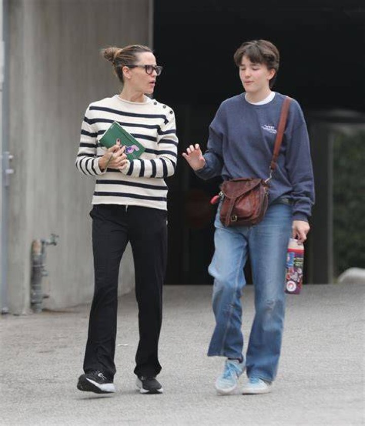 Jennifer Garner & Seraphina Affleck Out