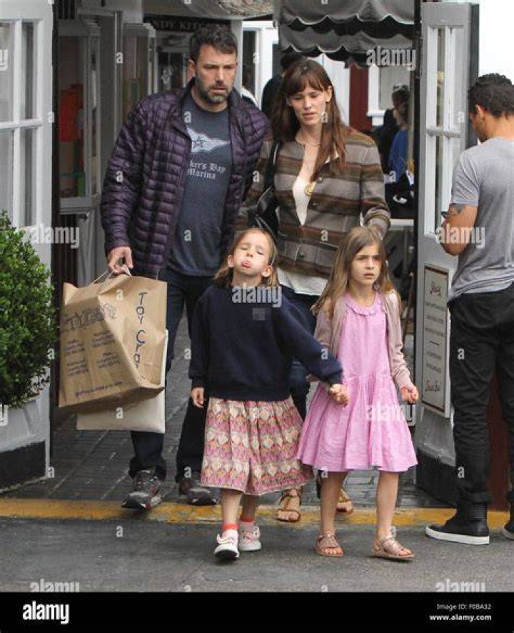 Jennifer Garner & Seraphina Shopping