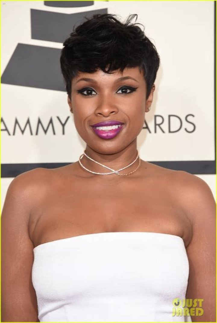 jennifer-hudson-grammys-2015-grammy-awards