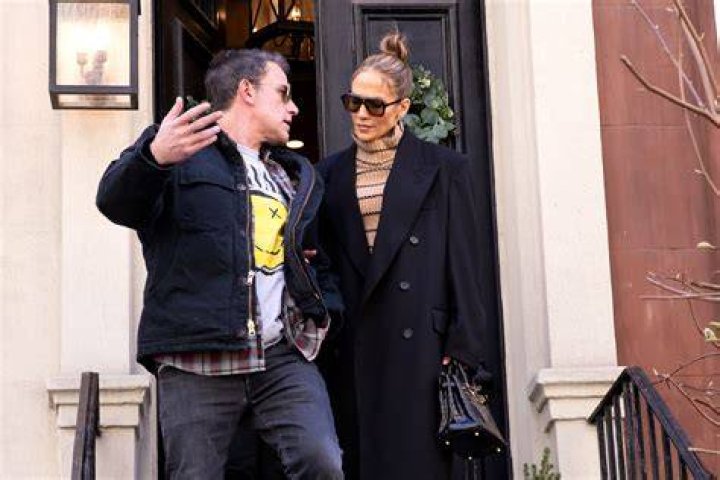 Jennifer Lopez & Ben Affleck Leave Los Angeles