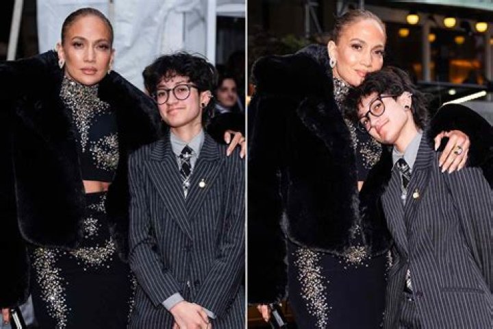 Jennifer Lopez & her child Emme