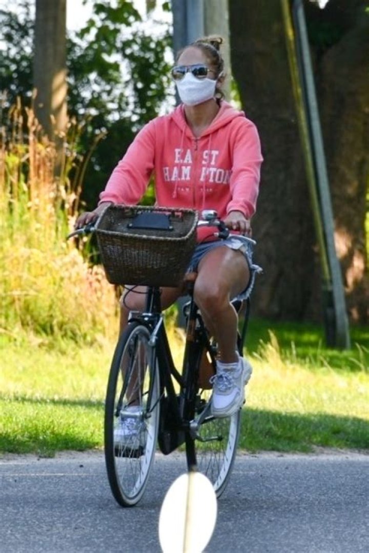 Jennifer Lopez riding bikes