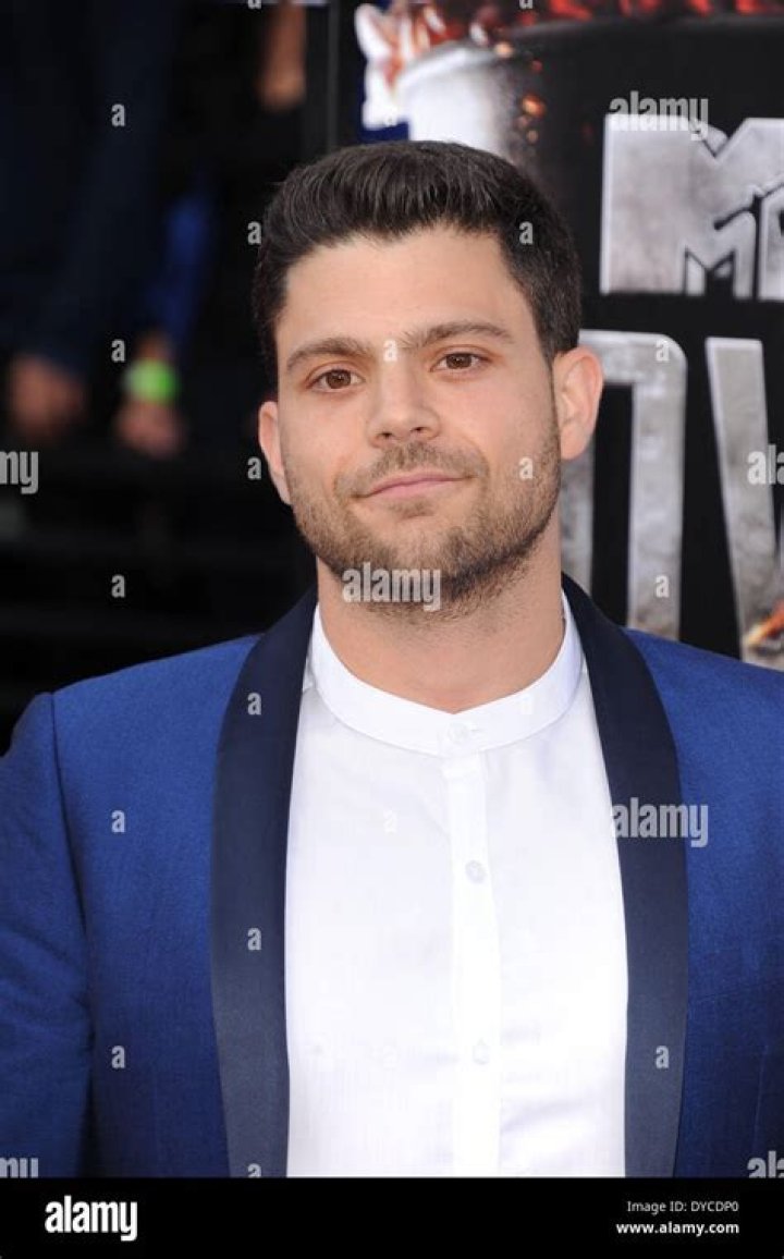 Jerry Ferrara at the 2014 MTV Movie Awards