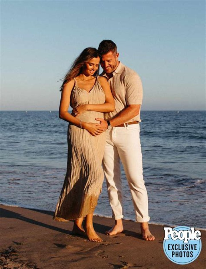 Jesse Palmer Expecting Baby Girl: Emely Fardo Pregnant With 1st Child