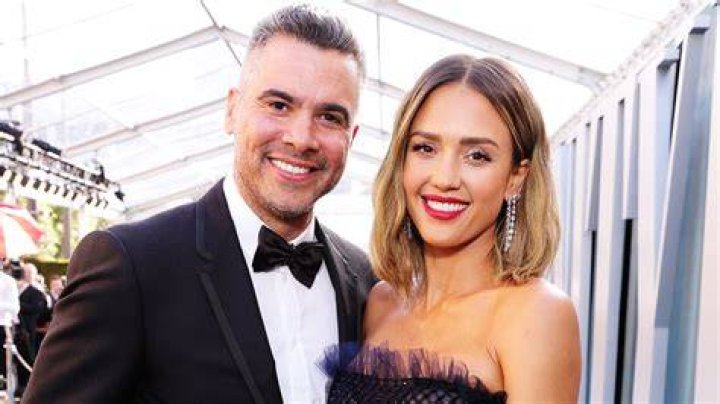 Jessica Alba and Cash Warren and seen out for Dinner with their children, , **SPECIAL INSTRUCTIONS*** Please pixelate children's faces before publication.***. 01 Jul 2023 Pictured: Jessica Alba and Cash Warren and seen out for Dinner with their children. Photo credit: Thecelebrityfinder/MEGA TheMegaAgency.com +1 888 505 6342 (Mega Agency TagID: MEGA1002636_017.jpg) [Photo via Mega Agency]