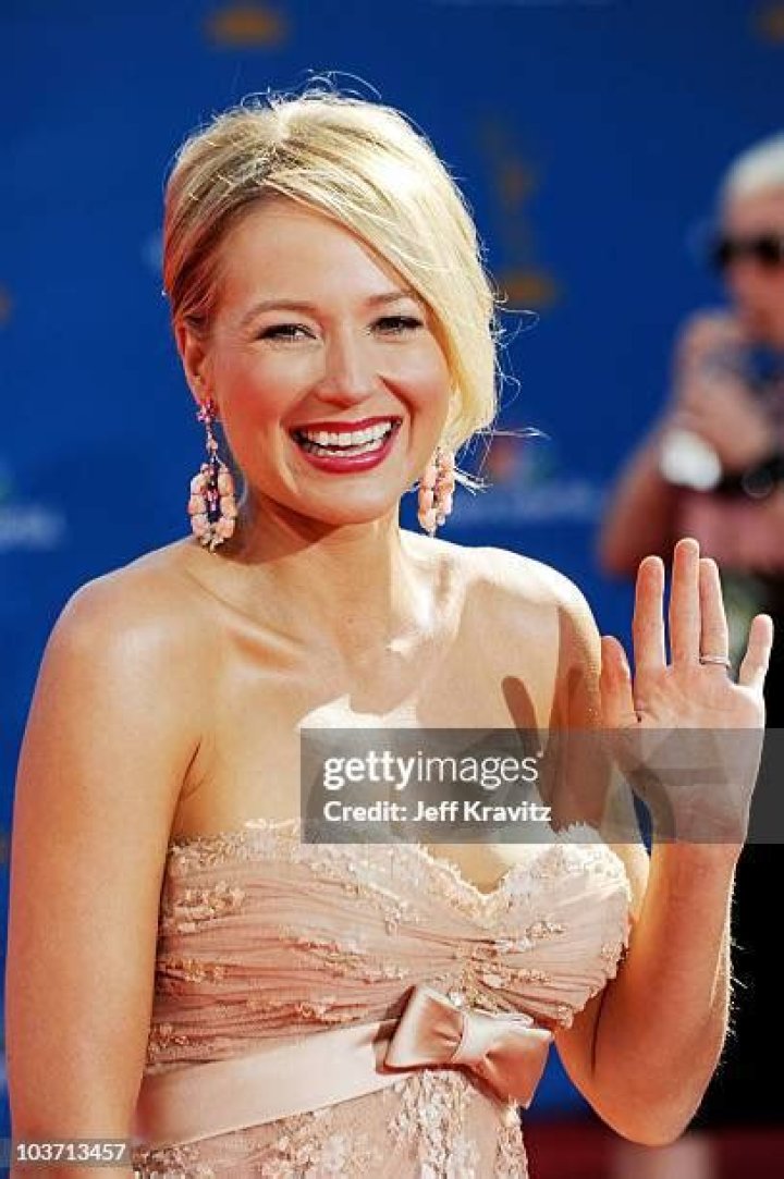Jewel At The 62nd Emmy Awards