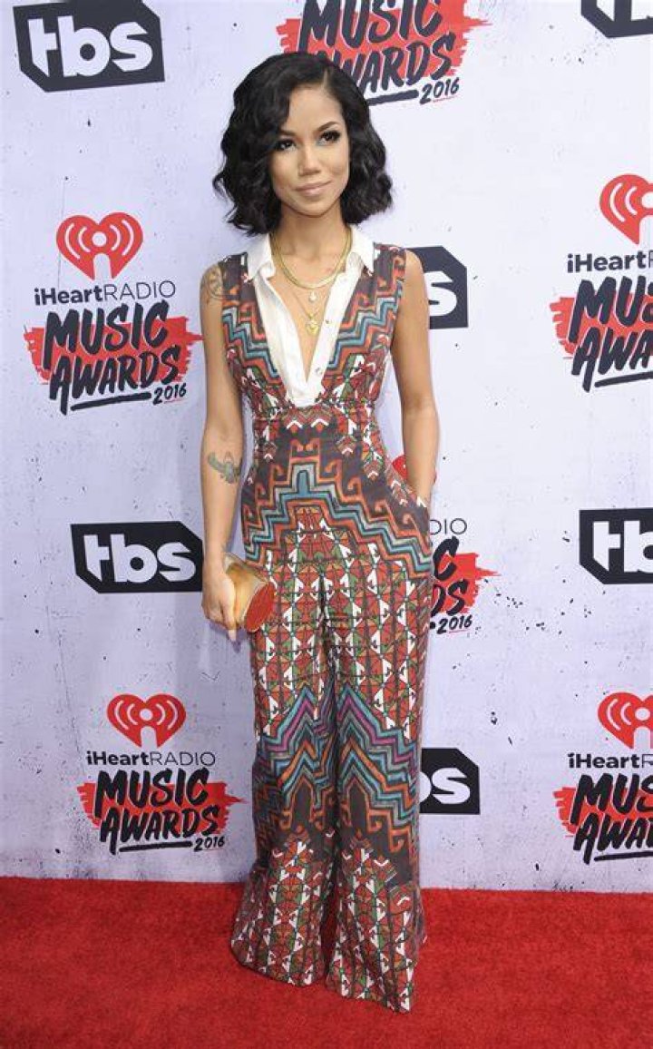 jhene-aiko-iheartradio-music-awards-2017