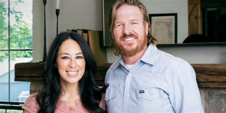 Joanna Gaines, left, and Chip Gaines pose for a portrait in New York to promote their home improvement show, "Fixer Upper," on HGTV Chip and Joanna Gaines Portrait Session, New York, USA - 29 Mar 2016