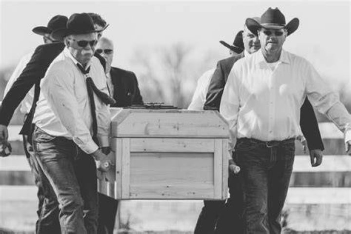joey-feek-funeral-12