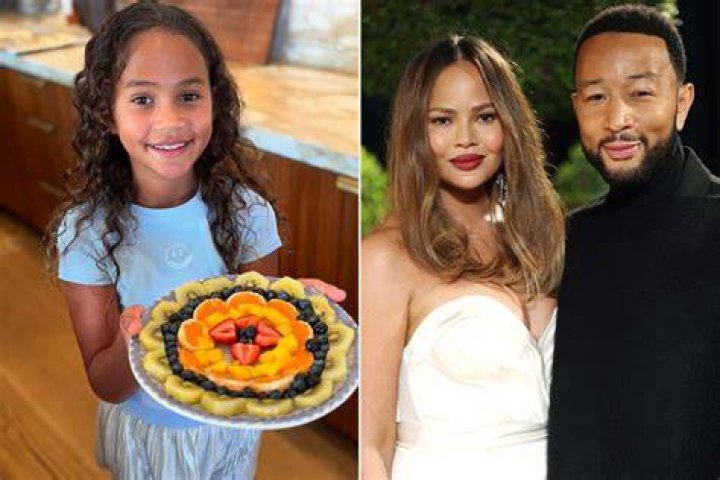 John Legend, Chrissy Teigen, Luna, Miles