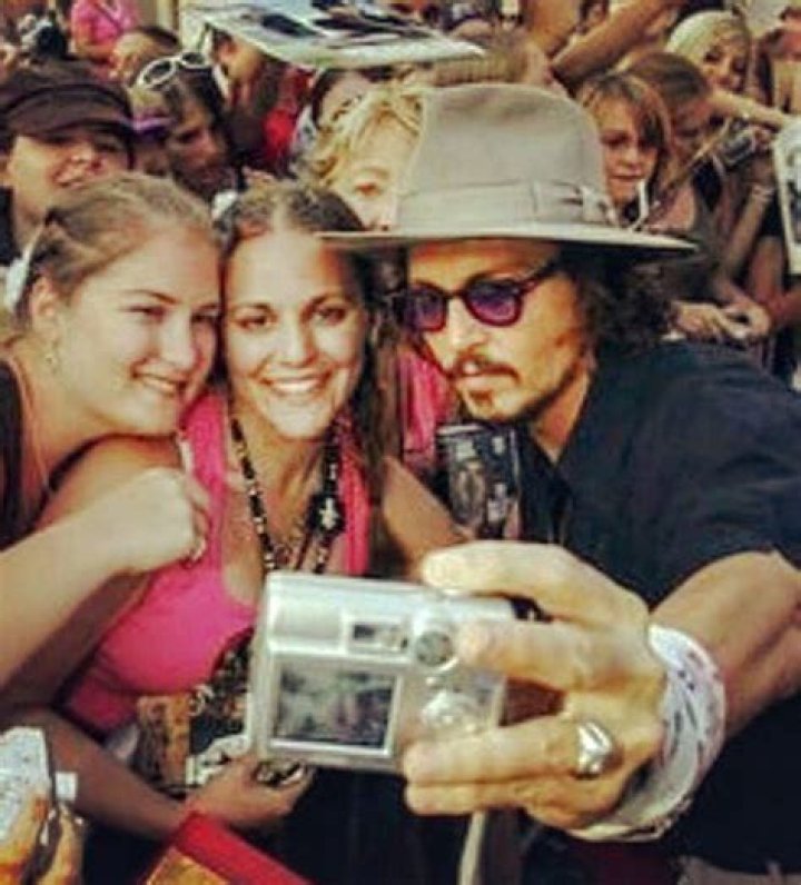 Johnny Depp with fans in front of the Stadthalle Offenbach Johnny Depp meeting his fans in front of Offenbach Town Hall, Hesse, Germany - 06 Jul 2022