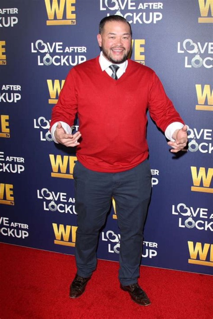Jon Gosselin Wearing Red At We TV&rsquo;s &lsquo;Real Love&rsquo; Red Carpet