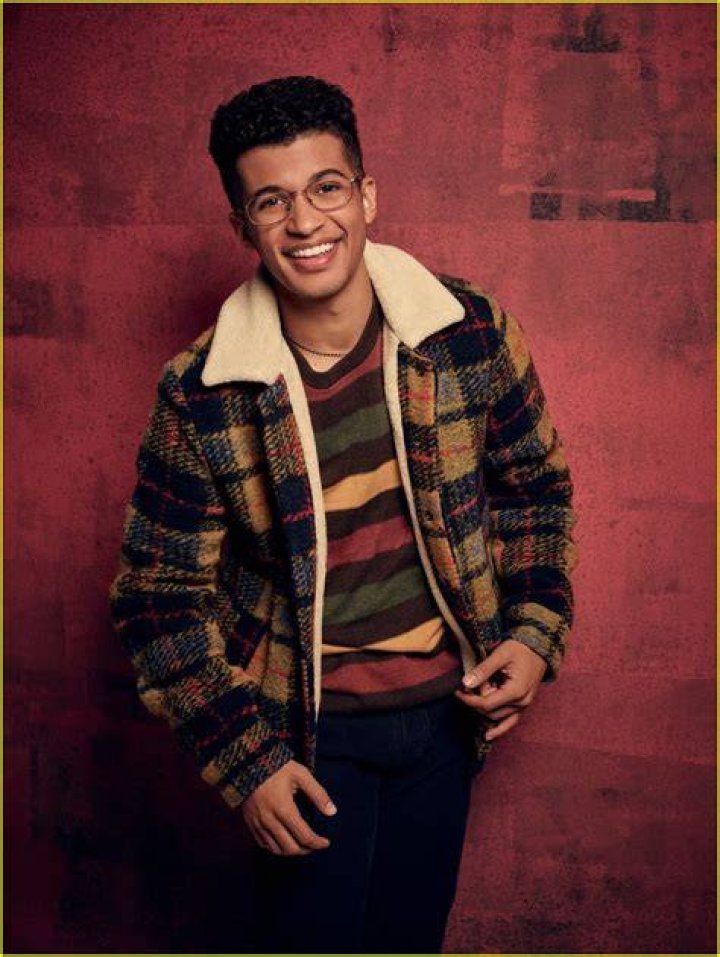 Jordan Fisher promotes &lsquo;Rent: Live&rsquo;