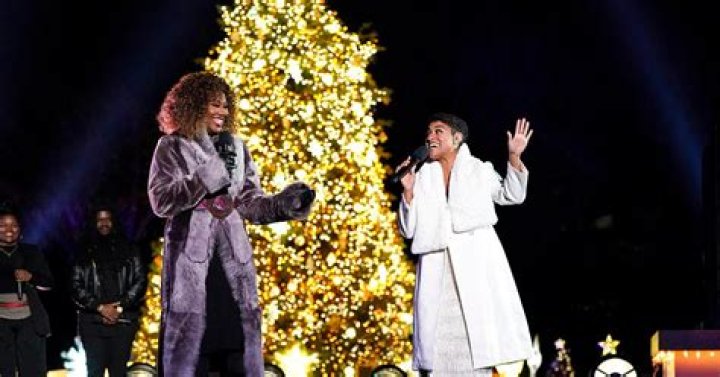 jordan-smith-christmas-tree-lighting-2016