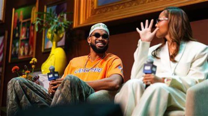 jordyn woods karl-anthony towns