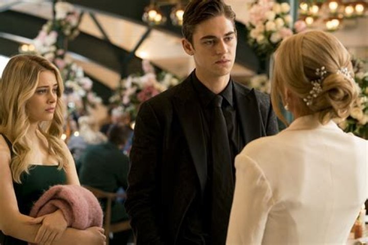 Josephine Langford Hero Fiennes Tiffin