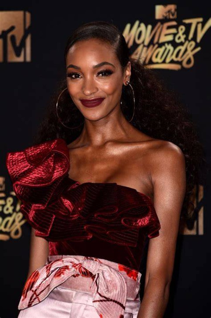 jourdan-dunn-mtv-awards-2017-best-dressed