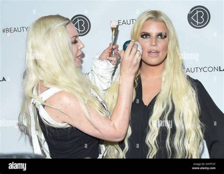 Joyce Bonelli Los Angeles Beautycon, Portrait Studio, USA - 15 Jul 2018