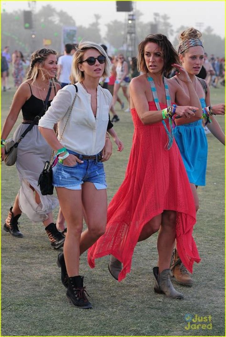julianne-hough-coachella