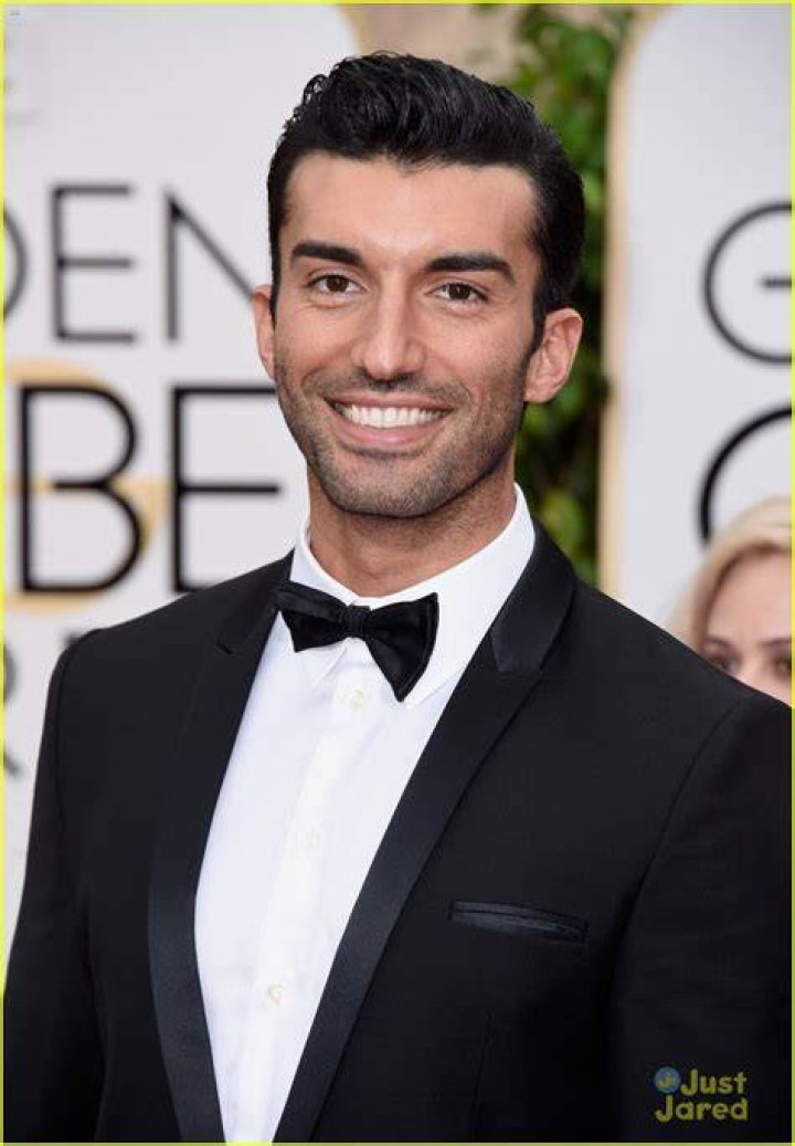 Justin-Baldoni-golden-globes-2015