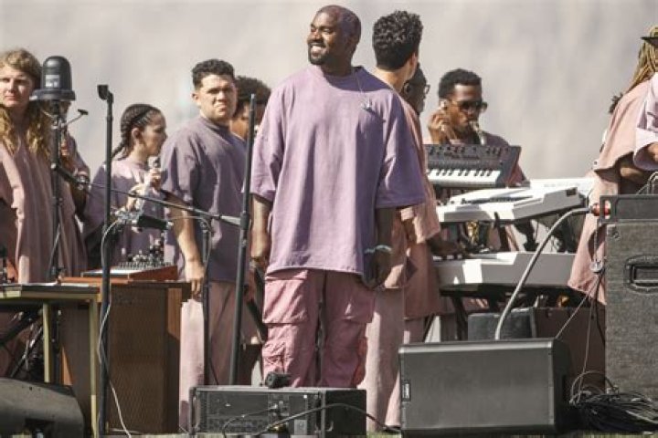 kanye-west-coachella-sunday-service