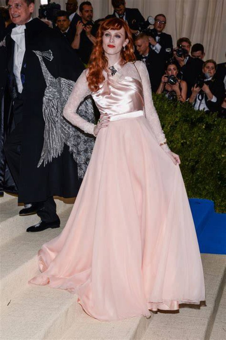 Karen-Elson-met-gala-2017-beauty