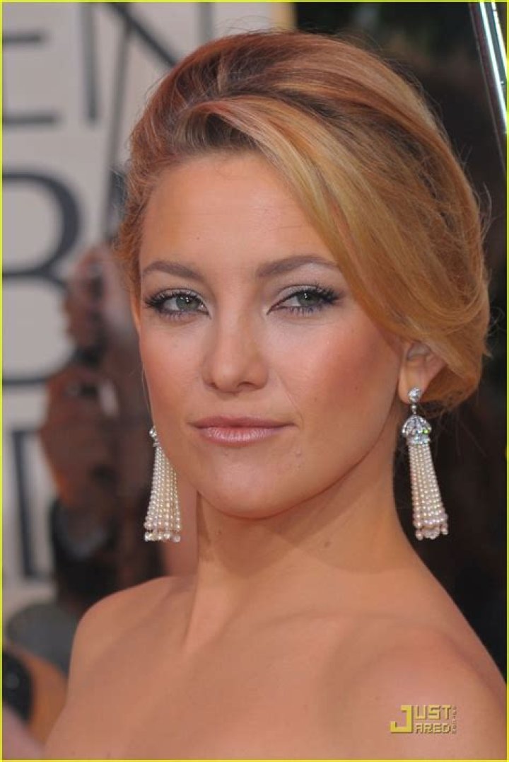 Kate Hudson At The 2010 Glamour Women Of The Year Awards