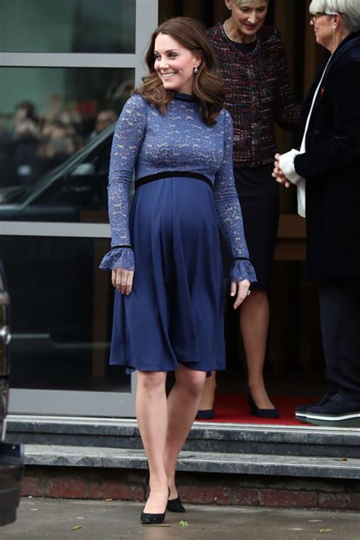 kate-middleton-pregnancy-dresses-march1