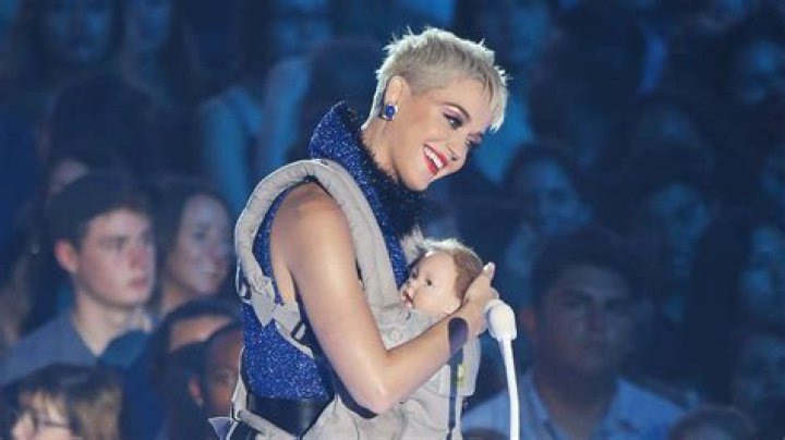 Katy Perry Covering Her Baby Bump