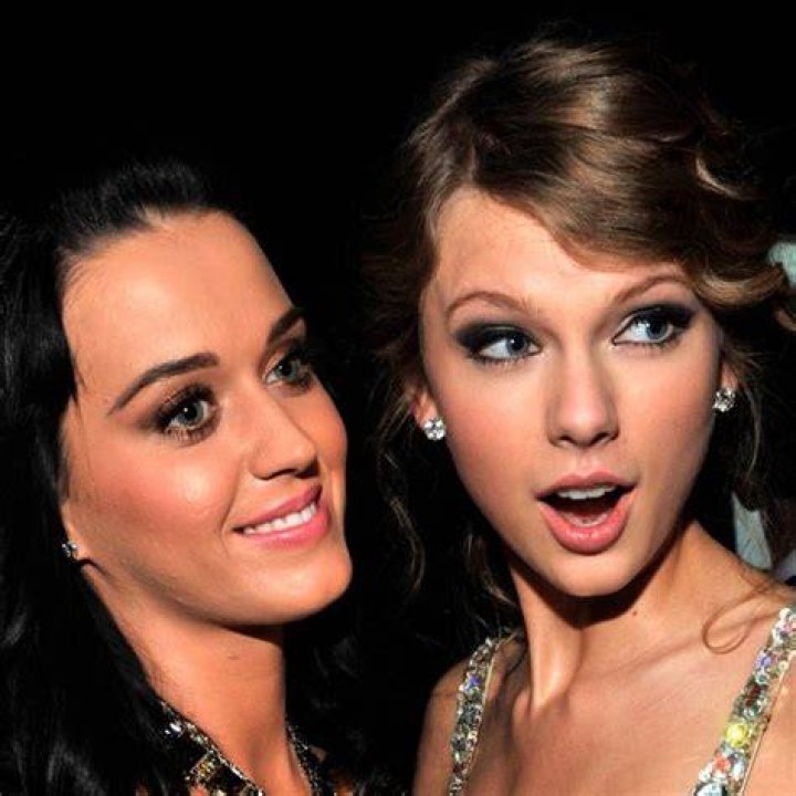 Katy Perry & Taylor Swift