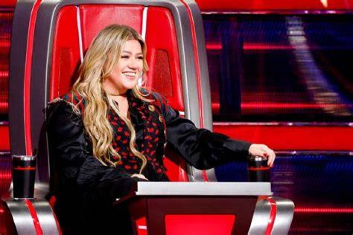 Kelly Clarkson & Ariana Grande