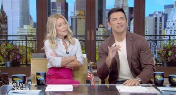 Kelly Ripa Channeling &lsquo;The Queen&rsquo;s Gambit&rsquo;