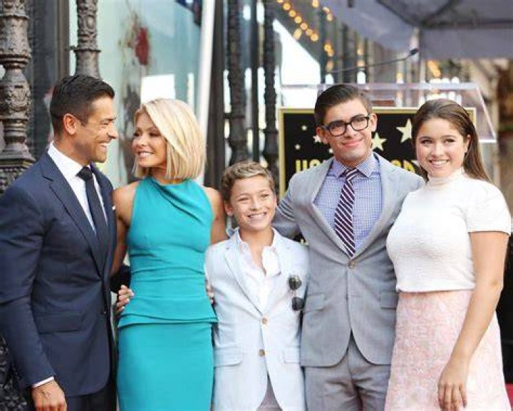 Kelly Ripa, Mark Consuelos, Kids