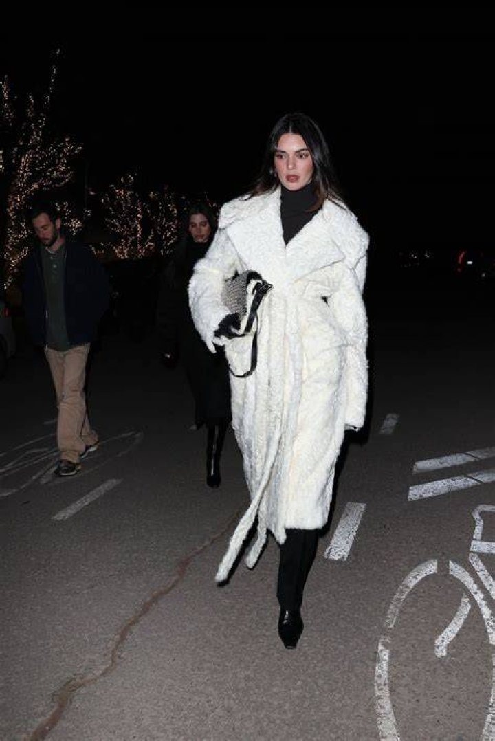 Kendall Jenner arrives at Catch to celebrate her 21st Birthday Party in Los Angeles, CA.Pictured: Kendall JennerRef: SPL1385862 021116 NON-EXCLUSIVEPicture by: SplashNews.comSplash News and PicturesLos Angeles: 310-821-2666New York: 212-619-2666London: +44 (0)20 7644 7656Berlin: +49 175 3764 Rights