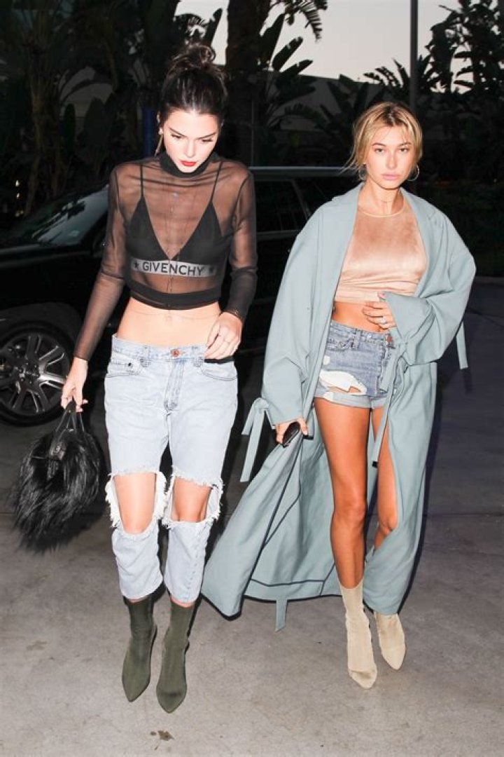 kendall-jenner-hailey-baldwin-flash-butts-coachella-lead