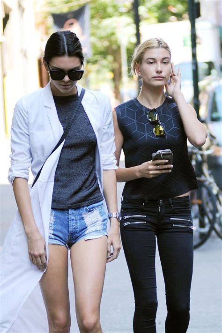 Kendall Jenner &. Hailey Baldwin
