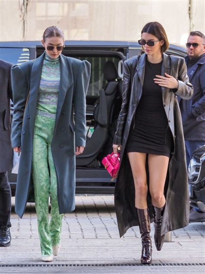 Kendall Jenner Rocks A LBD