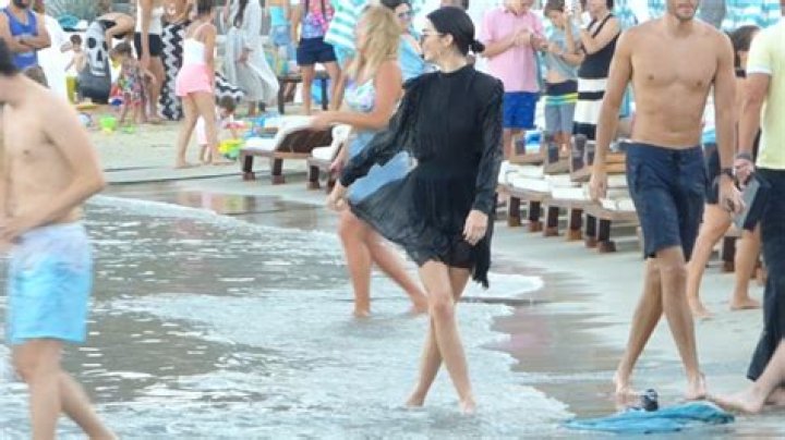 Kendall Jenner takes a dip in the pool in the hot sun as she relaxes pool side with Fai Khadra at her luxury hotel in Miami. The model showed off her toned body as she got ready to go into the refreshing water as Fai sat in a sunlounger next to her as they enjoyed some time chatting. Pictured: kendall jenner Ref: SPL5133527 041219 NON-EXCLUSIVE Picture by: PBBasel19/Splashnews / SplashNews.com Splash News and Pictures USA: +1 310-525-5808 London: +44 (0)20 8126 1009 Berlin: +49 175 3764 166 World Rights