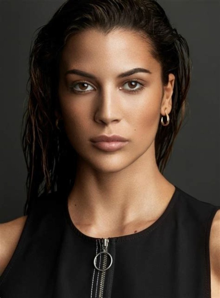 Kenya Kinski-Jones Poses At Polo Lounge