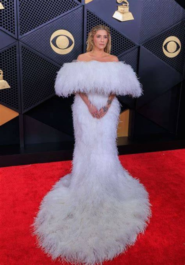 Kesha red carpet