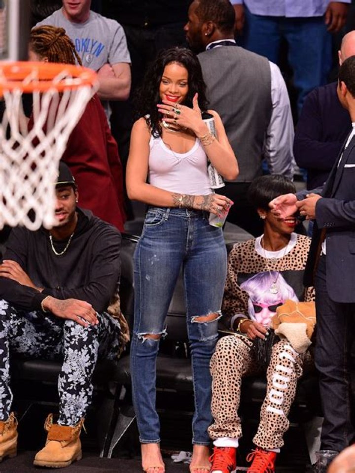 kevin-durant-rihanna-nba-finals-2017-rex-ftr