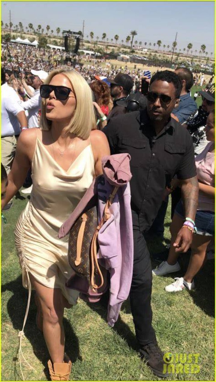 khloe-kardashian-coachella-sunday-service